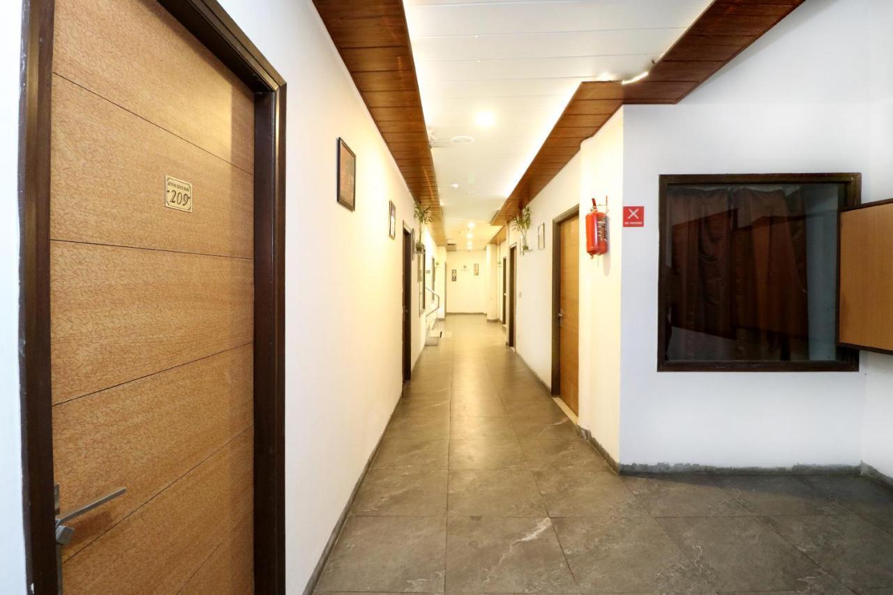 Hotel Seven- Center Of City Chandigarh Chandīgarh Exterior foto