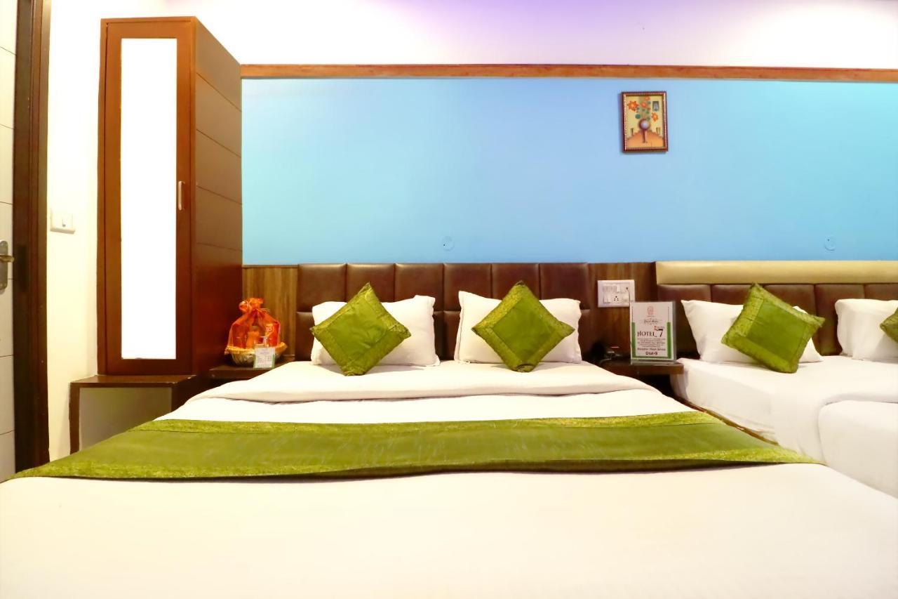 Hotel Seven- Center Of City Chandigarh Chandīgarh Exterior foto